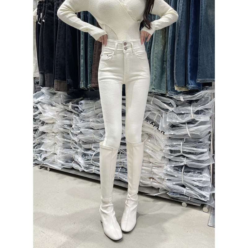 米白色提臀牛仔裤女九分铅笔裤紧身显瘦小个子2026新款高腰排扣潮