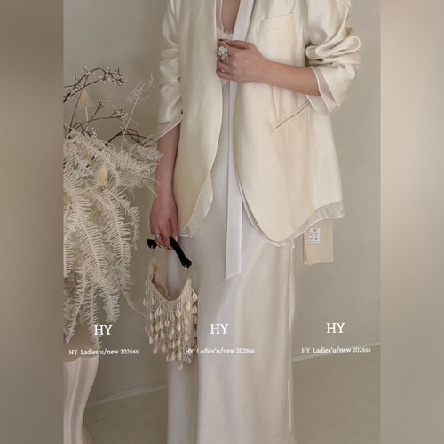 HY-26年春款优雅赫本风收腰廓形短外套6751-1