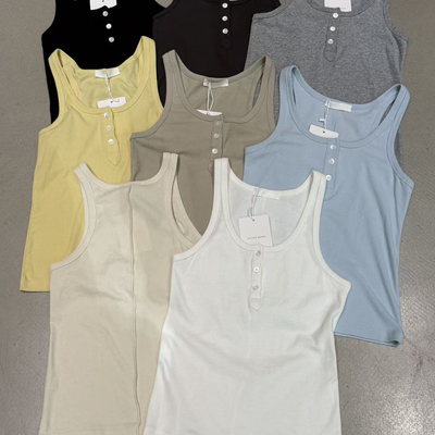 FIFTEEN MOON-26夏上新半扣纯色简约背心26075