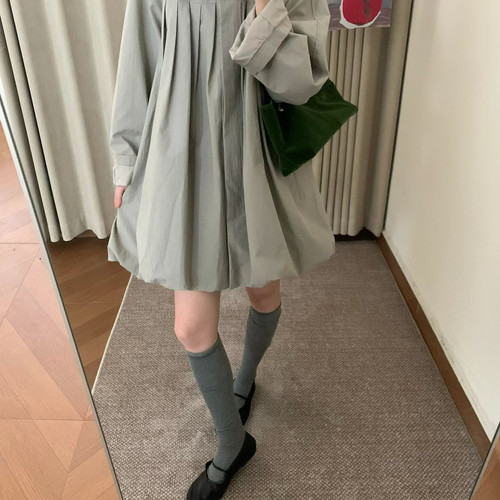 RS.WHMT-秋上新韩系甜美减龄宽松娃娃领压褶设计感花苞风衣Q6318