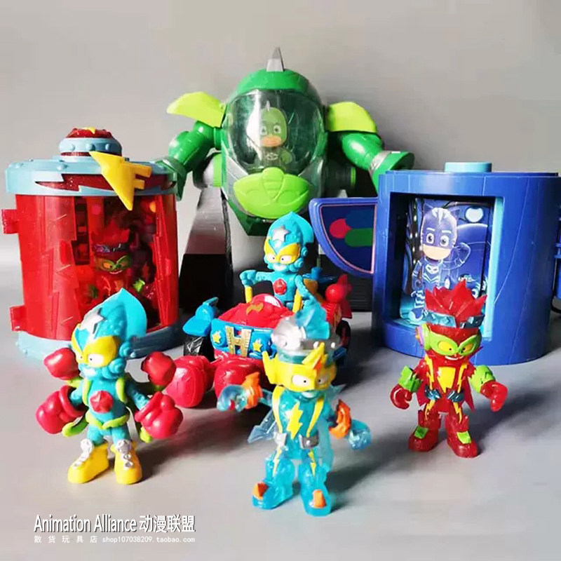 睡衣小英雄飞壁侠发光潮玩摆件