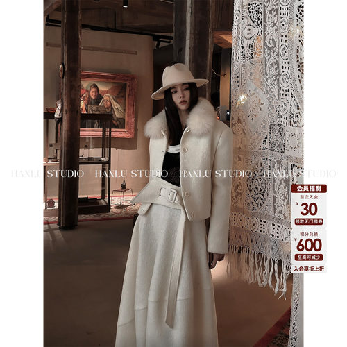 HANLU STUDIO100绵羊毛狐狸毛领拼接收腰显瘦奶白色羊毛羽绒服