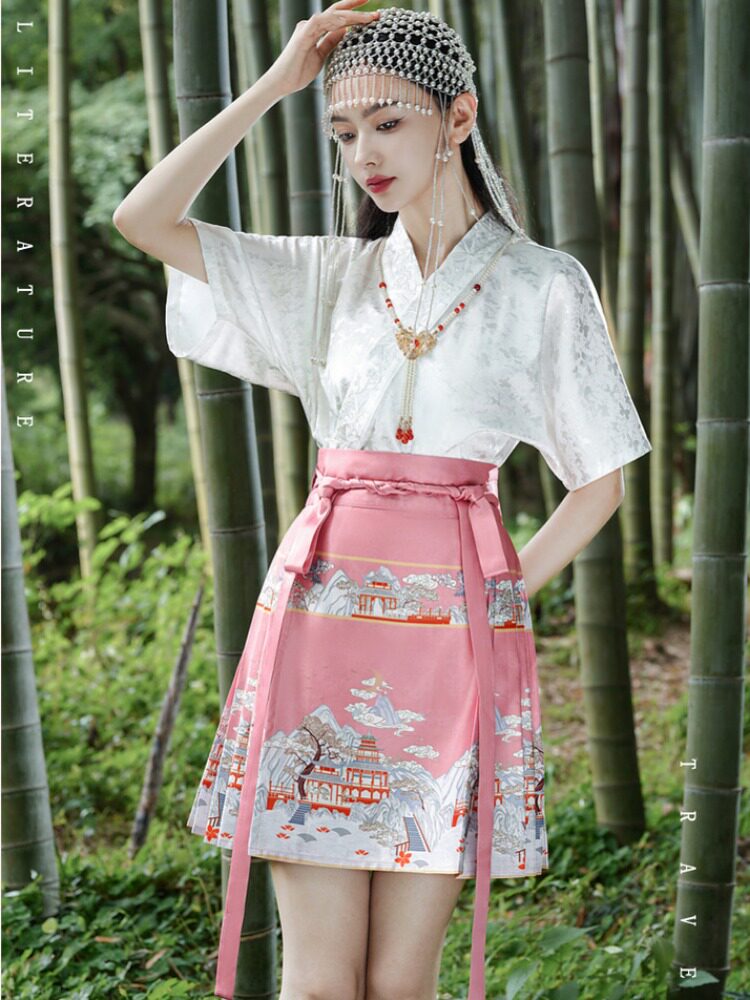 新中式女装夏季小个子年轻款国风提花改良汉服上衣短款马面裙套装