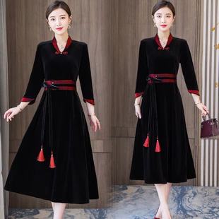 新款 妈妈女装 2022春季 中国风复古V领盘扣收腰改良旗袍连衣裙A字裙