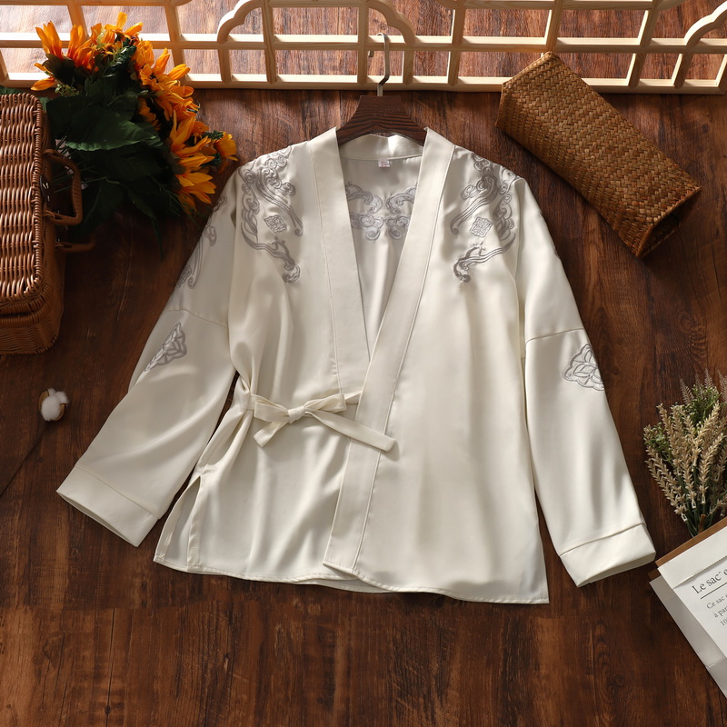 新中式文艺复古改良汉服上衣系带对襟交领绣花唐装中国风雪纺衬衫