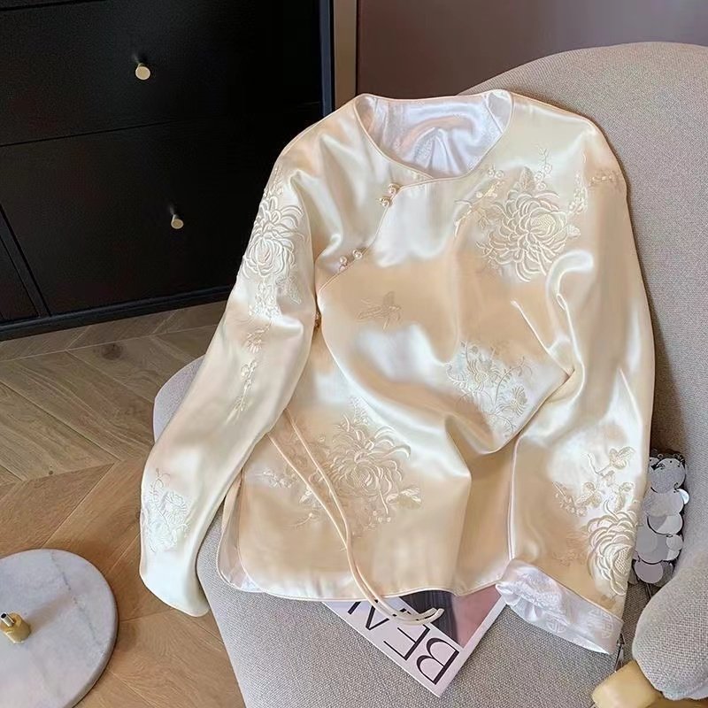 NEW CHINESE STYLE TOP 2024 NEW NATIONAL STYLE RETRO EMBROIDERY PLACKET DISC BUCKLE ROUND NECK TANG DRESS SPRING AND AUTUMN UNDERWEAR UNDERSHIRT