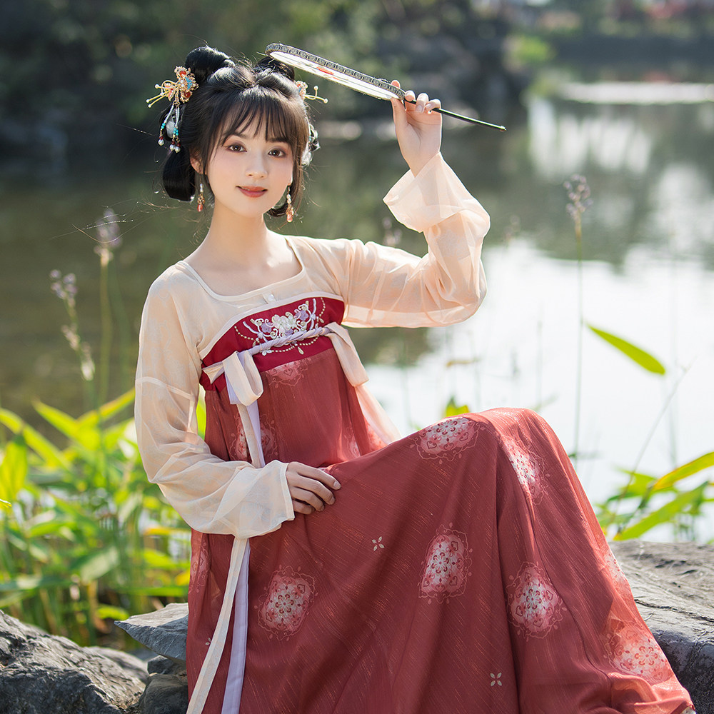 原创正品汉服少女日常改良汉元素古风新国风绣花连衣裙旅拍写真