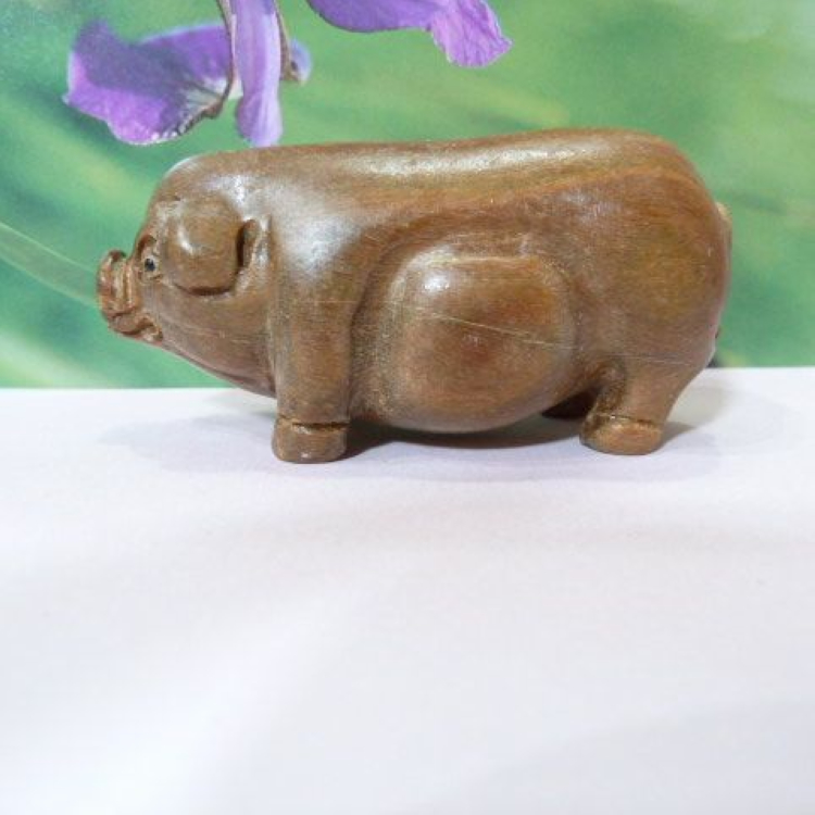 3寸绿檀百乐圣檀小木雕摆件手把件工艺品 生肖母猪