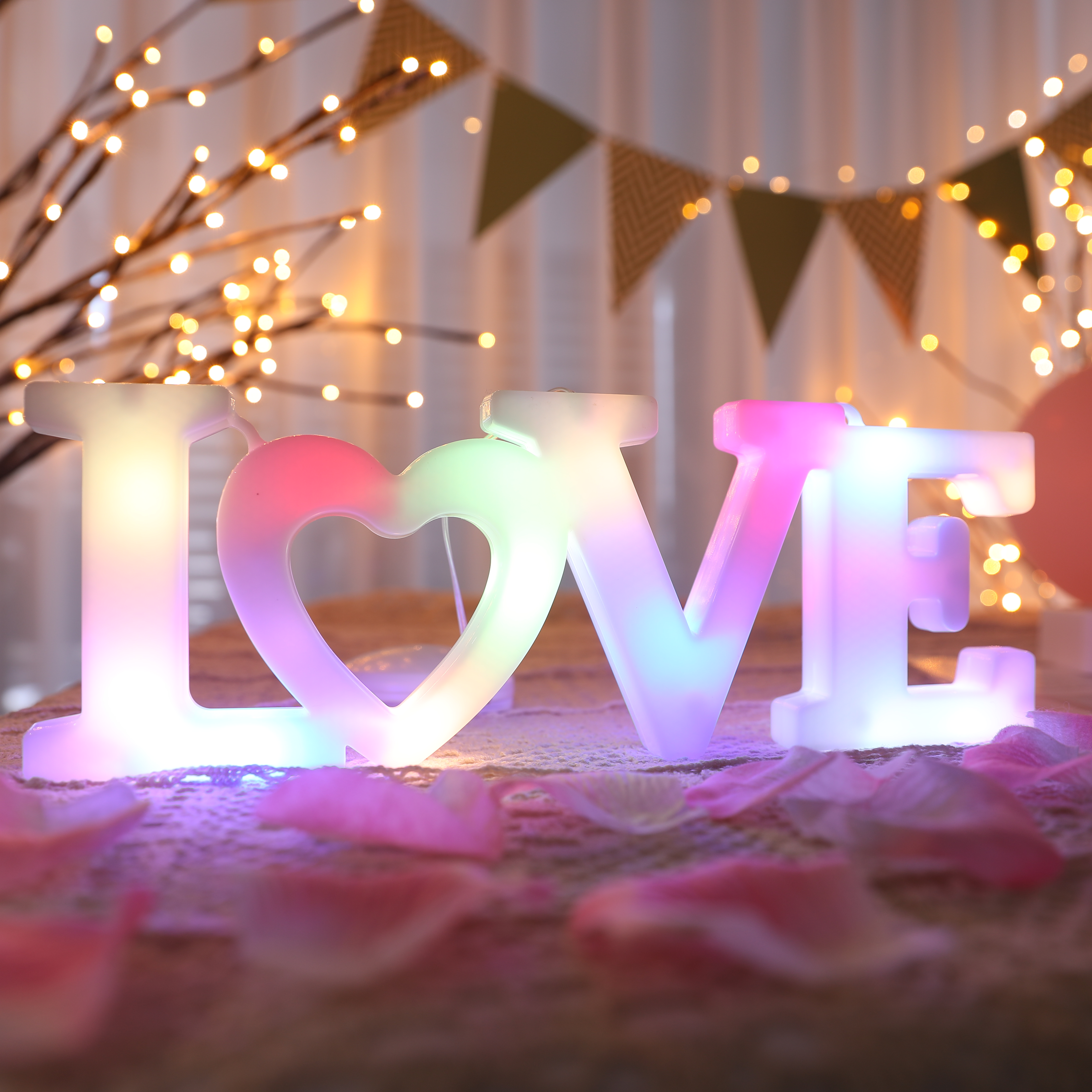 love字母LED灯牌情人节卧室装饰