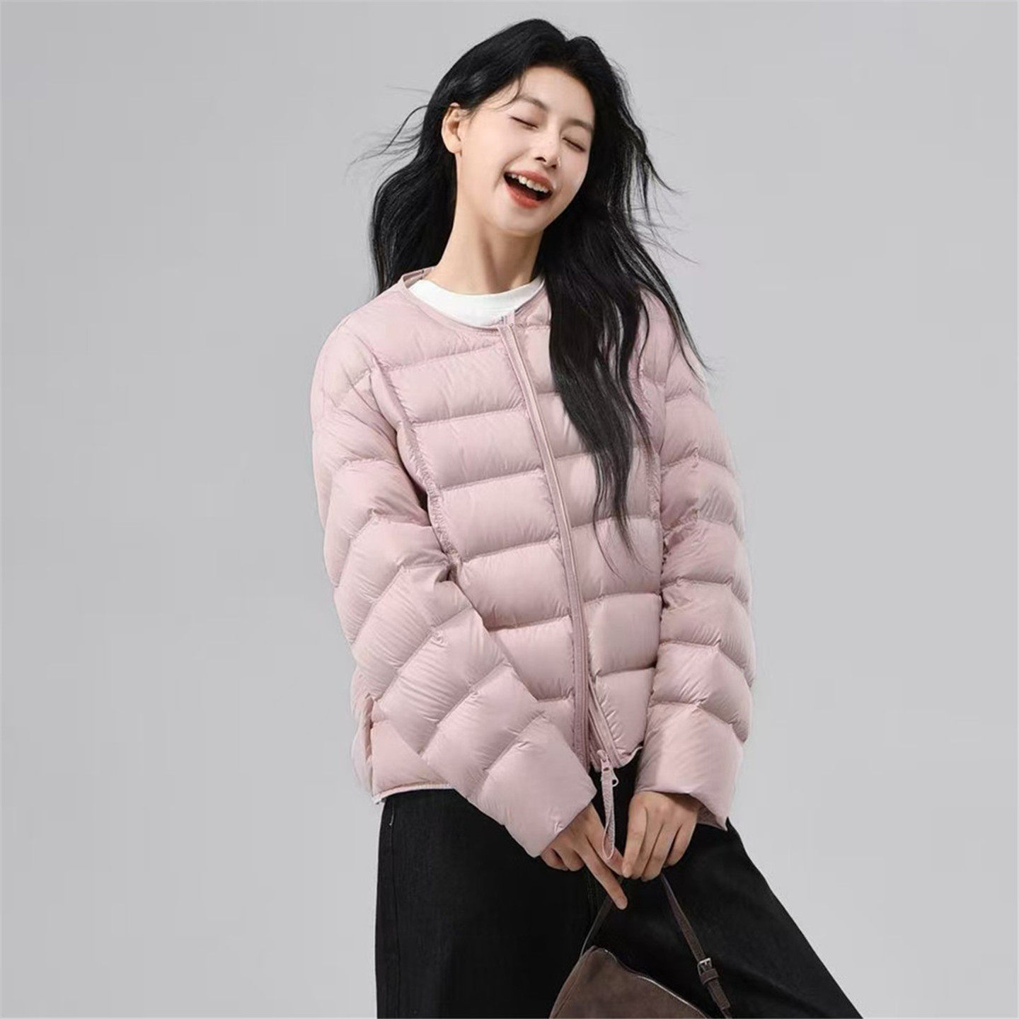 韩版短款羽绒服女冬新款圆领宽松轻薄保暖小个子显瘦90白鸭绒外套