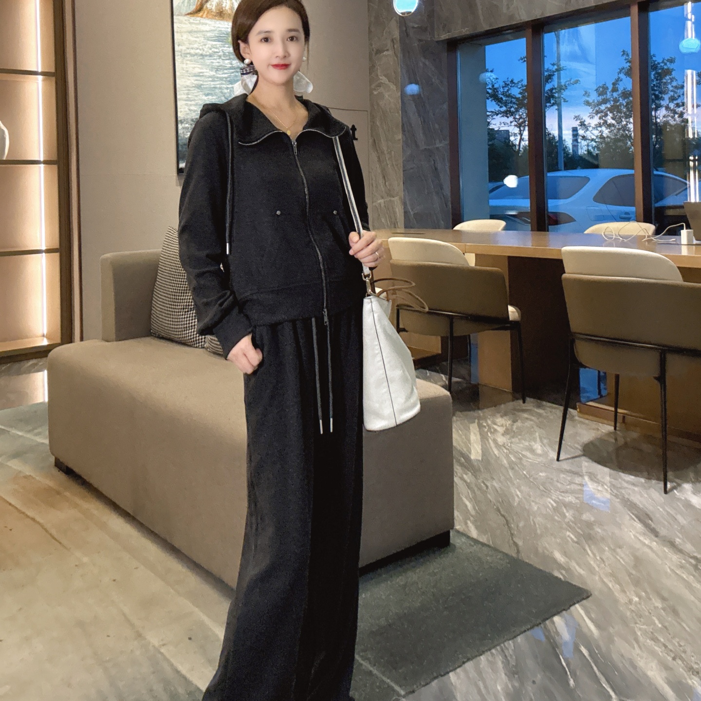 2025新款超火巨好看的两件套女秋