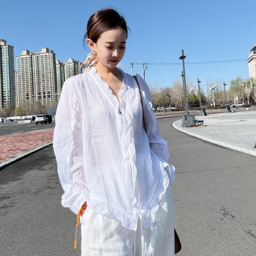 今年流行的亚麻外套女款夏薄款潮