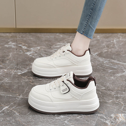 厚底小白鞋女2026年春季新款显腿长板鞋子女鞋百搭休闲鞋系带时尚