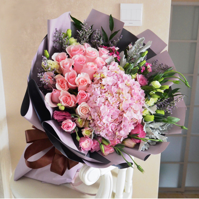 粉玫瑰绣球洋桔梗花束长春鲜花实体店同城速递配送情人节生日祝福