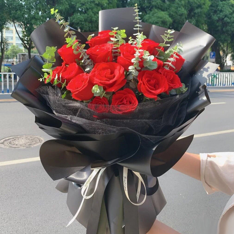 19朵红玫瑰生日祝福花束长春鲜花同城速递实体鲜花店送花