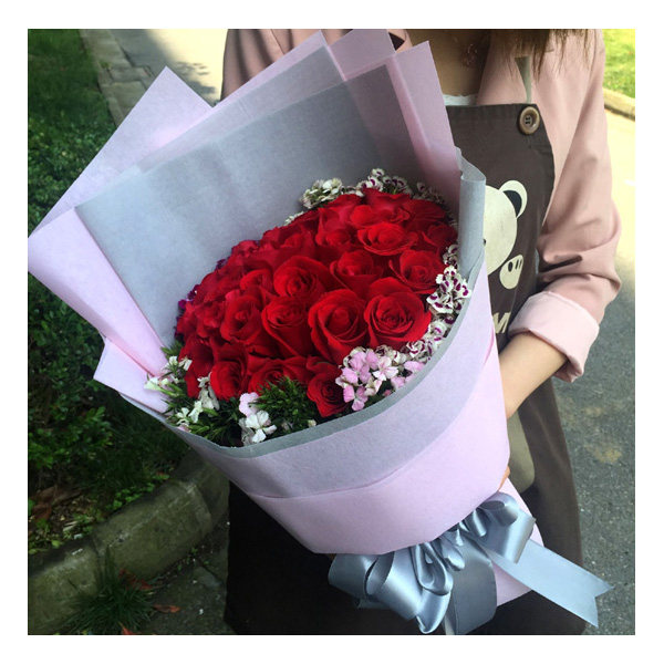 33朵红玫瑰花束 长春鲜花同城速递花店订花送花生日求婚利器