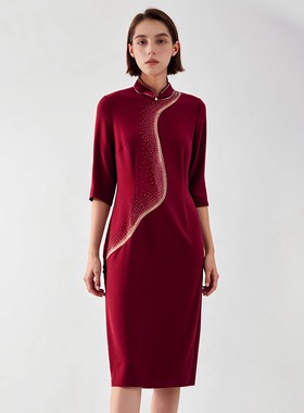 慕天姿精选品牌女装高端时尚气质百搭酒红色连衣裙慕天姿A4-17115