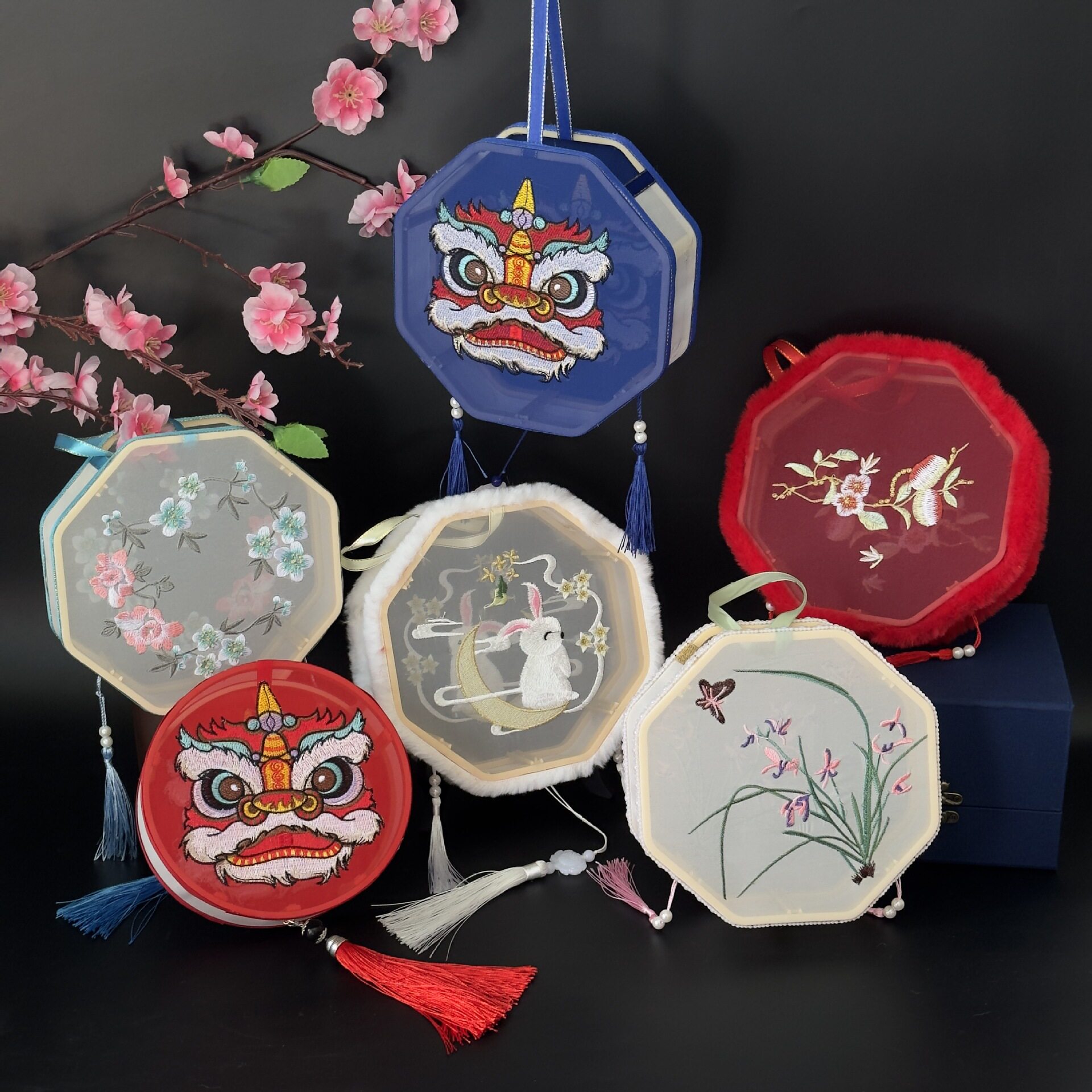 元宵节新品灯笼中国风复古宫廷发光宫灯汉服拍照道具儿童手提花灯