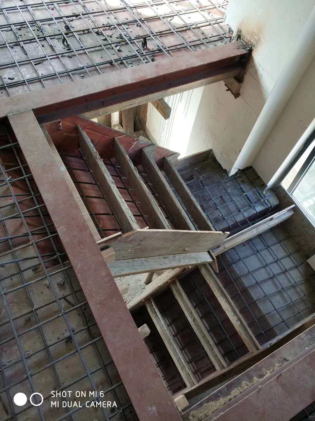 别墅改造公寓隔断隔层现浇水泥楼梯焊接阁楼平台钢结构阁楼楼梯