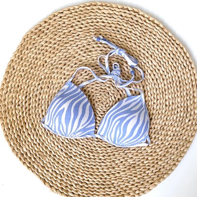 带胸垫温泉度假比基尼泳衣性感