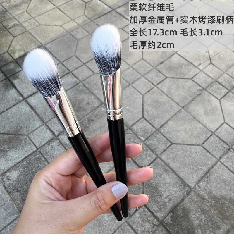 沧州化妆刷羊毛指腹点彩刷大号蓬松斜头多功能修容刷鼻影刷一支装,彩妆/香水/美妆工具,化妆刷,淘宝优惠券,粉丝福利购,淘宝优惠卷