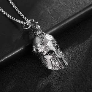 民族风罗马勇士头盔斯巴达古希腊战士头盔骑行铃铛吊坠钛钢项链坠