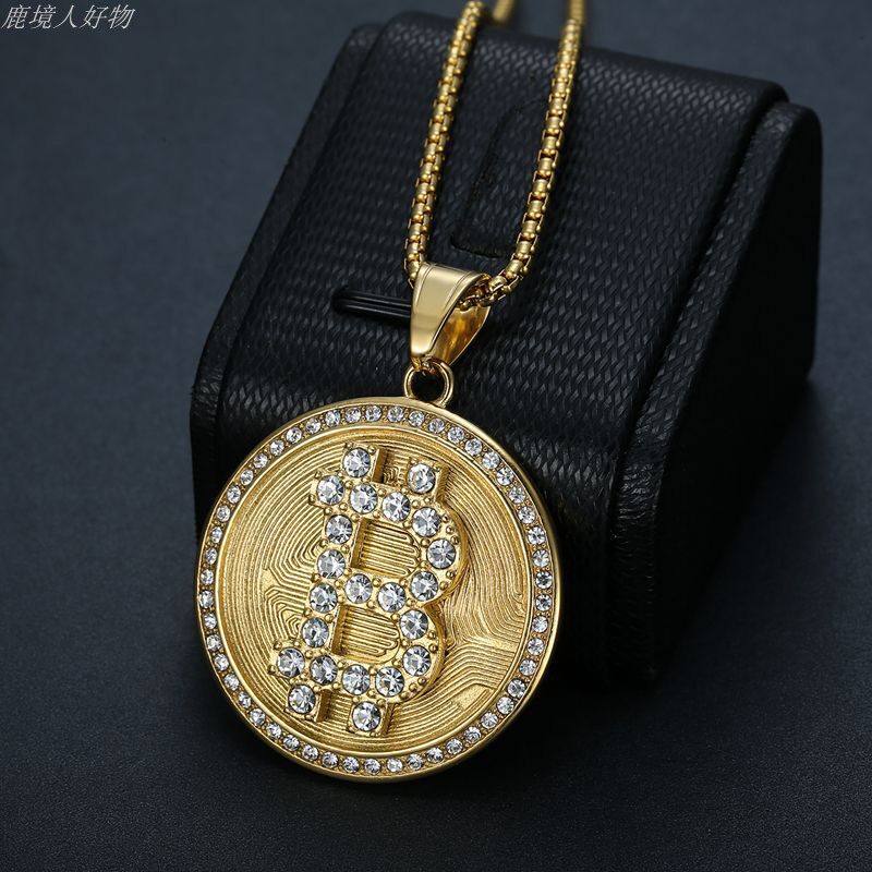 新款钛钢镀金水钻圆牌比特币B字母吊坠欧美嘻哈hiphop项链圆牌坠