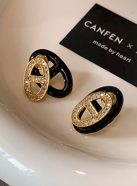 黑色珐琅镶钻猪鼻子耳环2025新款爆款高级感耳饰轻奢朋克双面耳钉