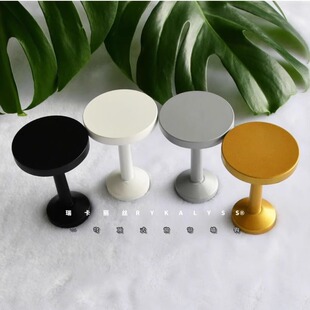 穹顶式窗帘墙钩款式一