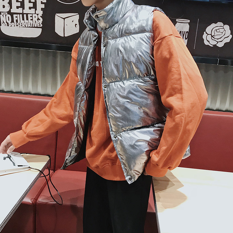 港风羽绒棉马甲男女冬季加厚情侣款亮面马夹背心模特6MJ8108图片