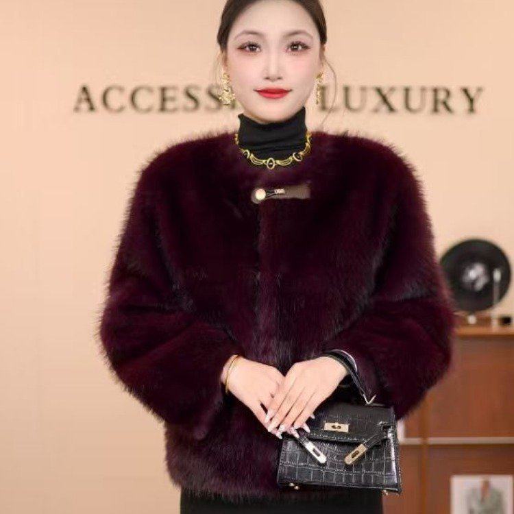 秋冬新款纯色圆领皮毛一体短款大衣女气质感贵气轻奢环保皮草外套,女装/女士精品,棉衣/棉服,淘宝优惠券,粉丝福利购,淘宝优惠卷