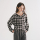 衬衫 Next Weekend「经纬诗」宽松慵懒风荡领格纹长袖 上衣