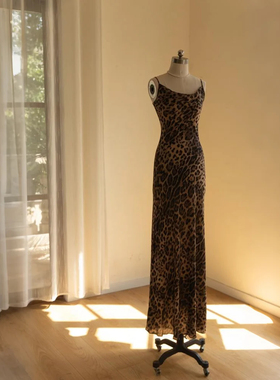 吉然JIRANDESIGN豹纹-真丝桑蚕丝高端定制吊带裙旅行独家超长斜裁