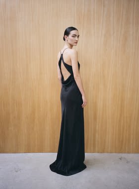 JIRANDESIGN定制黑色吊带长裙高定感晚宴礼服露背连衣裙年会聚会