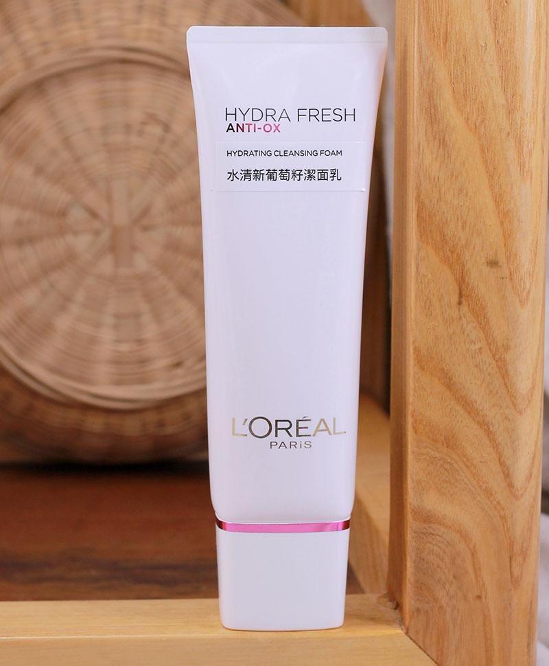L'oreal 欧莱雅水清新葡萄籽泡沫洁面乳125ml中性去油超保湿进口