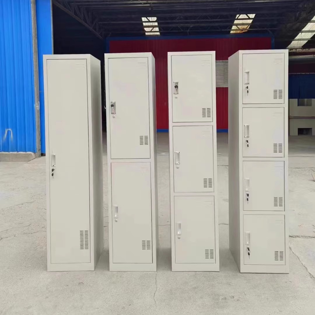 钢制4门细小空间的选择更衣柜