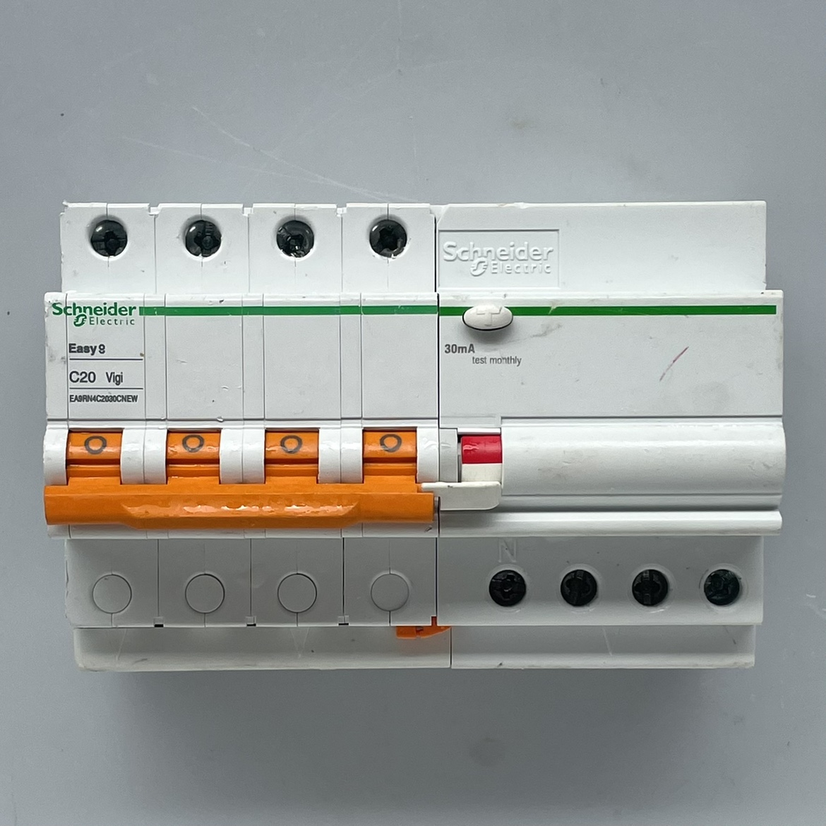 施耐德EA9家用1P+N2P4P漏电保护开关EASY9+VIGI6A10A16A20A25A32A