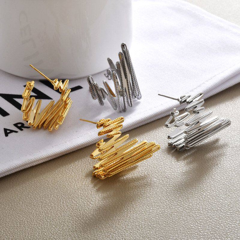 欧美新款夸张个性不规则麻花条纹耳钉气质冷淡风百搭简约耳饰耳环