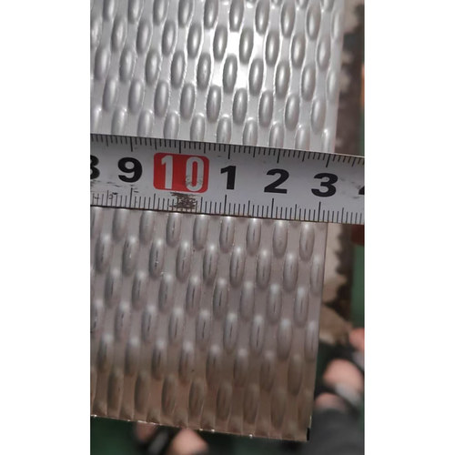304不锈钢花纹板小米粒316拉丝雨滴机器板201小米粒花纹板 菱形板