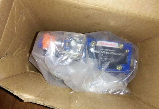 直销4WE6B-L6X/OFCG24NZ5L上海立新电磁阀 电磁换向阀