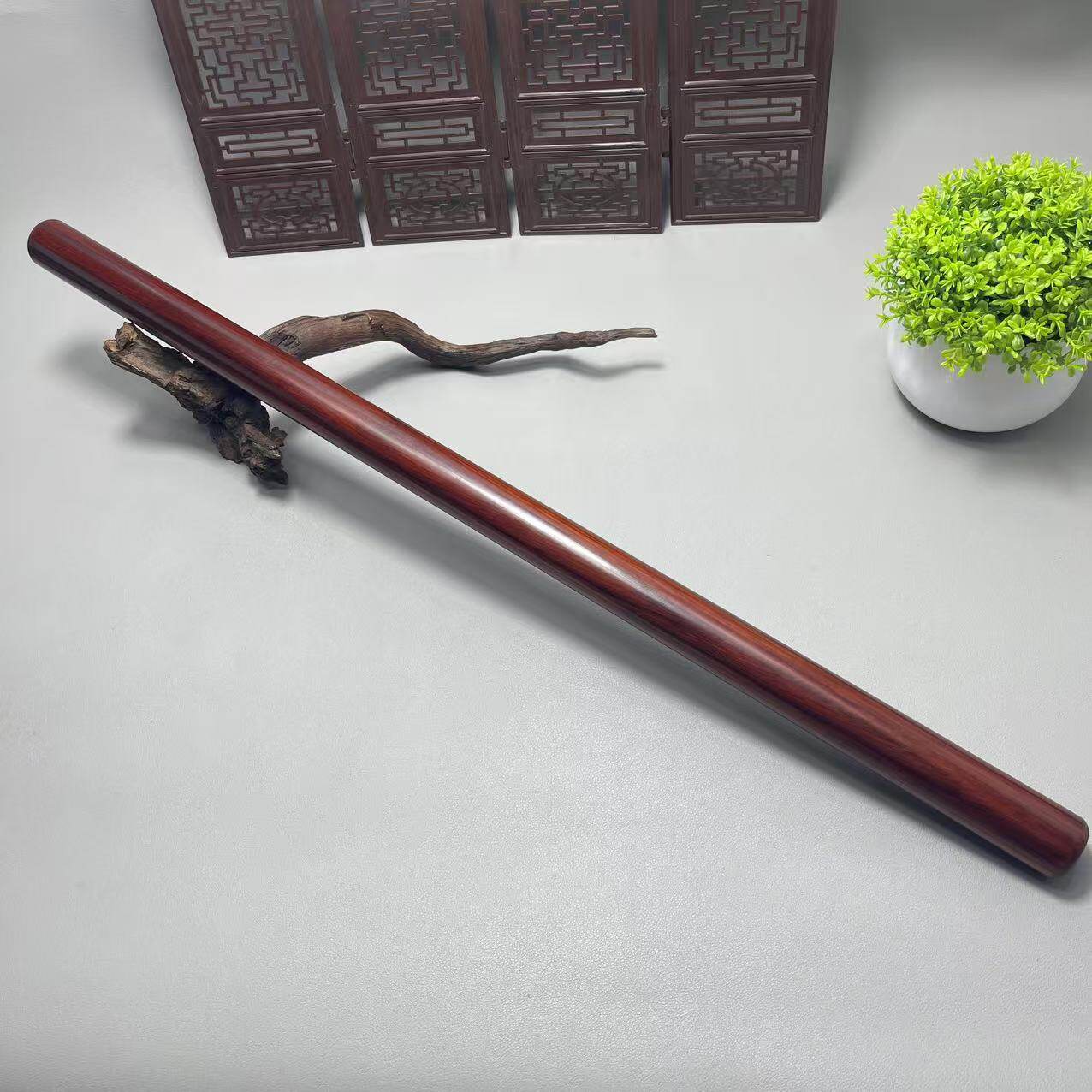 紫檀木实木太极杖武术练习圆木棒家用健身把玩棍棒原木收藏工艺品图片