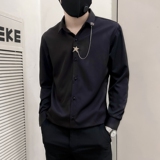 黑色