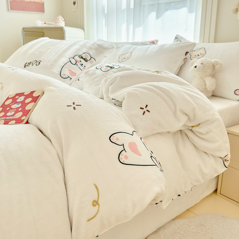A类母婴可用加绒加厚牛奶绒被套