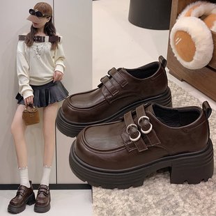 新款 2025年冬季 高跟 8cm 方跟圆头深口 2025冬季