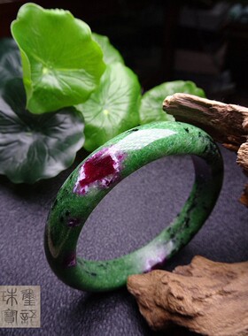 南红手镯舒俱来菊花石摆件红绿宝