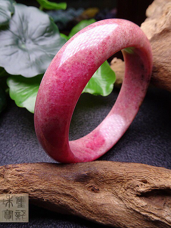 桃花玉手镯包邮青金玉髓萤石碧玺舒俱来厂家直销紫锂辉东陵加宽镯