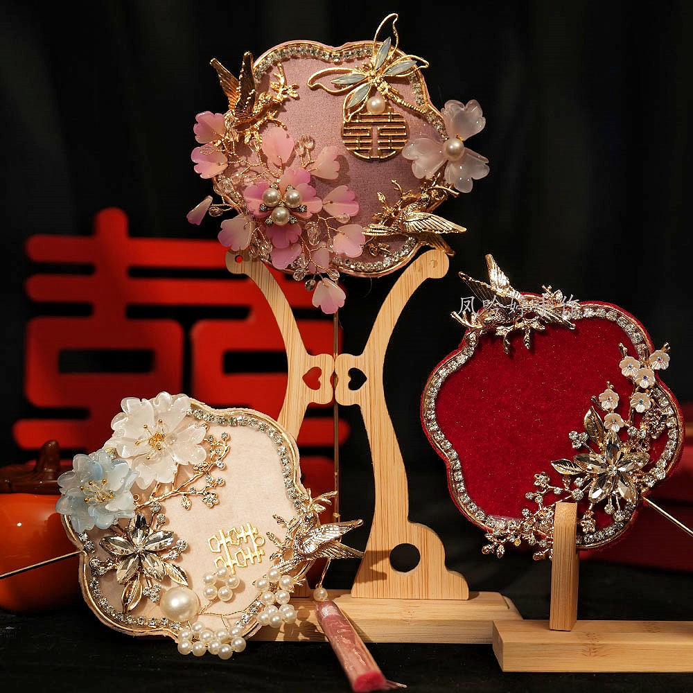 中式秀禾扇子迷你巴掌扇晨袍古风旗袍结婚拍照道具伴娘新娘小团扇