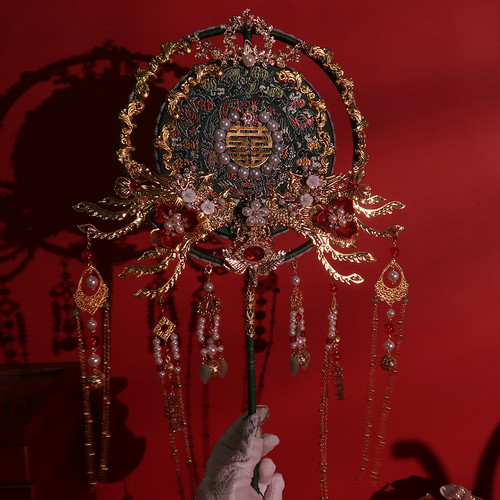 中式秀禾团扇手捧花手工扇子