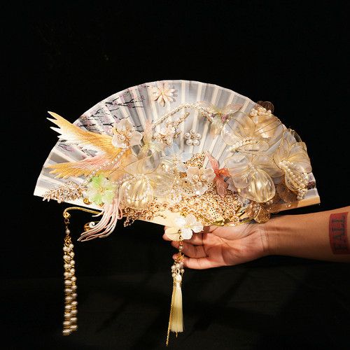 团扇折扇婚礼新娘晨袍扇子手捧花婚扇中式秀禾喜扇高级感手捧花