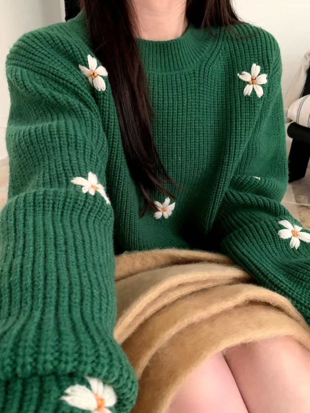 韩系刺绣花朵套头毛衣女秋冬季温柔软糯显瘦宽松上衣韩系灯笼袖女